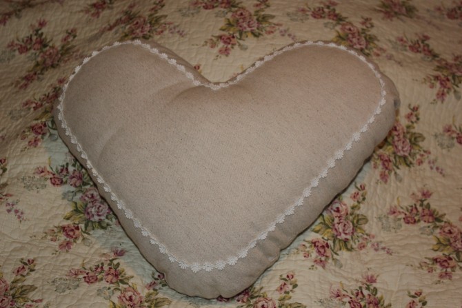 Linen Heart shabby chic Cushion