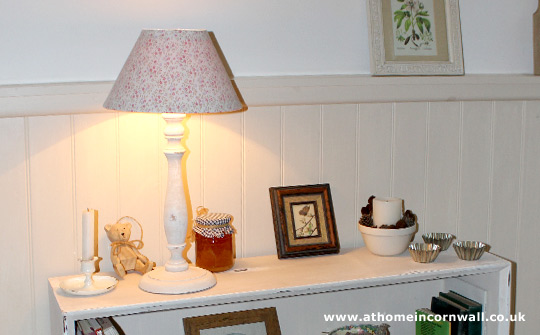 Shabby chic lamp