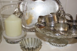 Shabby chic silverware and glass 00553