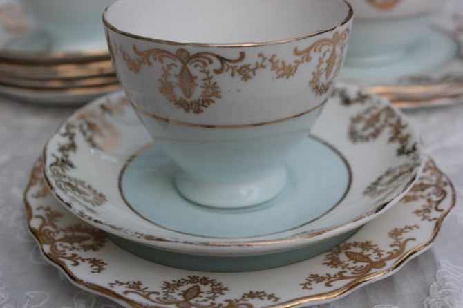 Old Tea Cups and a tea cup exchange – how could I resist?